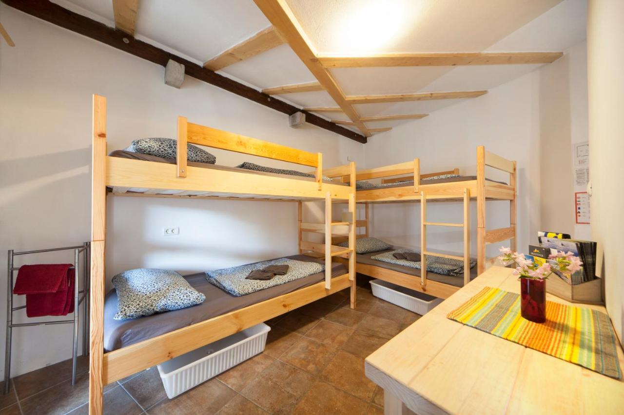 Hostel Xaxid Črni Kal المظهر الخارجي الصورة