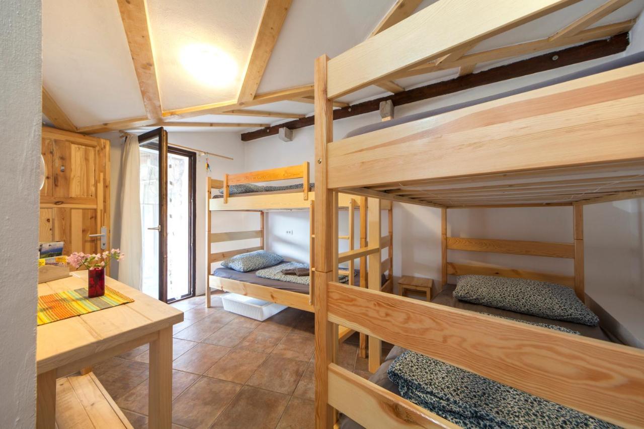 Hostel Xaxid Črni Kal المظهر الخارجي الصورة