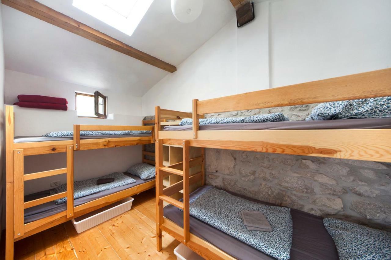 Hostel Xaxid Črni Kal المظهر الخارجي الصورة